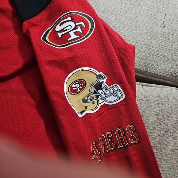 49ers Red Hoodie. Nike. NWT. High Quality Dri Fit Material. - Picture 5 of 9